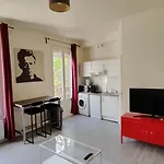 Comfy Parisian Studio! Daire Ivry-sur-Seine
