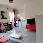 Daire Comfy Parisian Studio! Ivry-sur-Seine