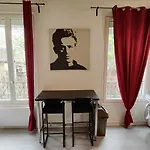 Comfy Parisian Studio! Apartamento Ivry-sur-Seine