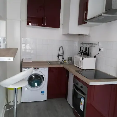아파트 Comfy Parisian Studio! 이브리쉬르센