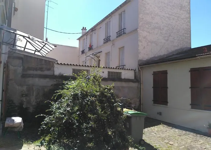 Comfy Parisian Studio! アパート