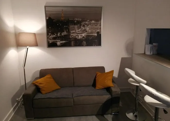 Comfy Parisian Studio! Ιβρύ-συρ-Σεν