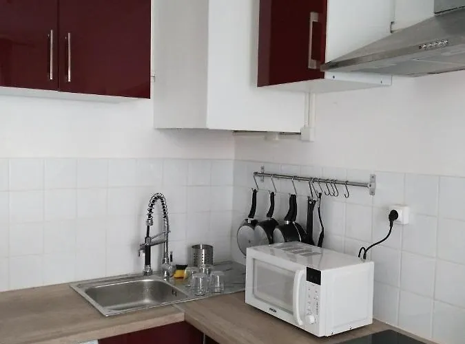 Lägenhet Comfy Parisian Studio! *