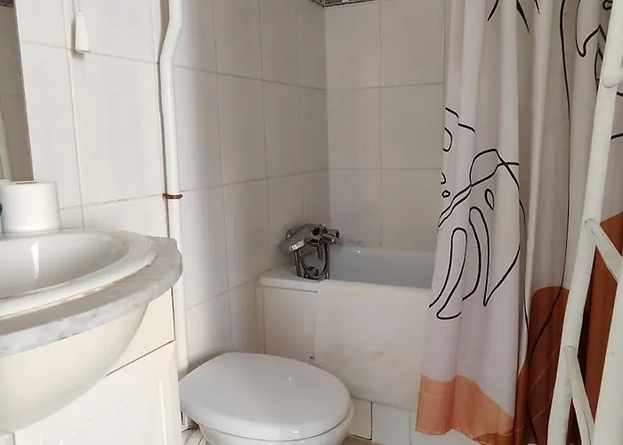 Comfy Parisian Studio! Lägenhet Ivry-sur-Seine