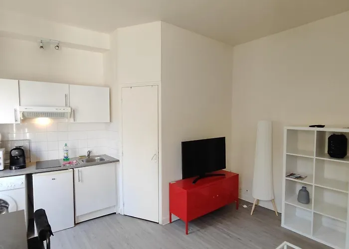 Comfy Parisian Studio! Lägenhet Ivry-sur-Seine